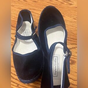 Women's Navy Flats